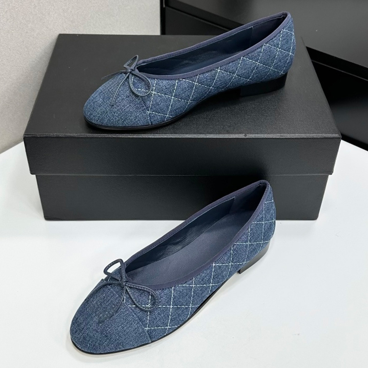 2026 Women's Two-Tone Cap-Toe  - Shoes For Women Flats ulasan dan harga