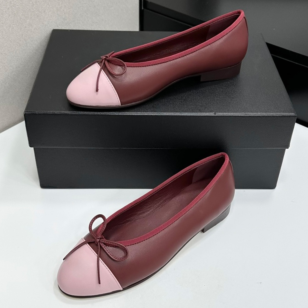 2026 Women's Two-Tone Cap-Toe  - Shoes For Women Flats ulasan dan harga