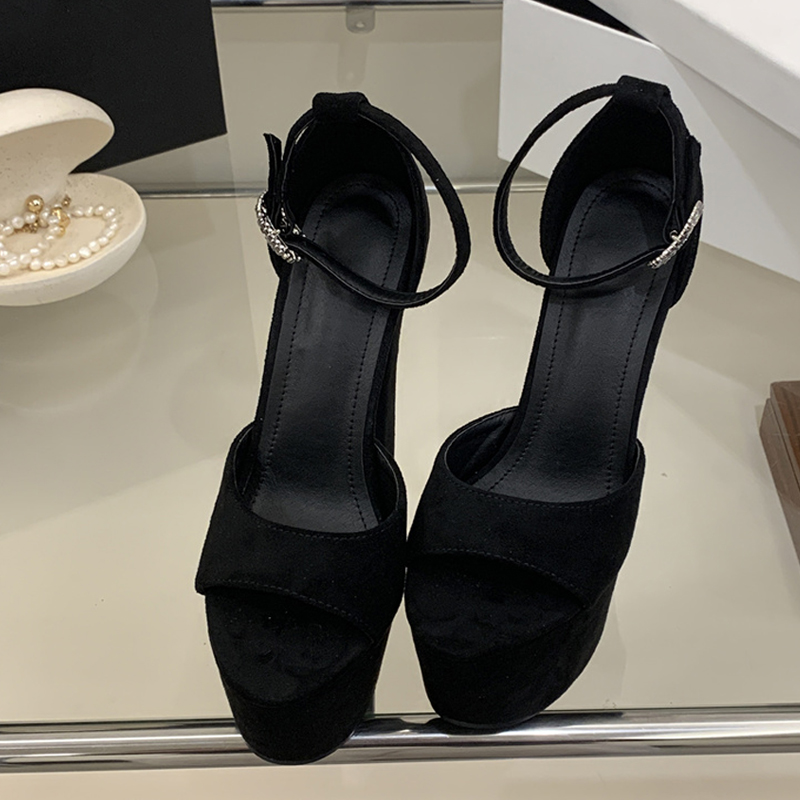 Liyke Model Show Sexy Extreme  - Cork Wedge Sandal ulasan dan harga